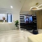 Cần bán gấp! chính chủ cần bán căn hộ 131m2 - 3 phòng ngủ - full đồ - tòa 34t hoàng đạo thúy