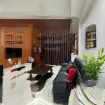 Bán nhà lạc long quân_dân xây_ngõ rộng_sát phố_vài bước ô tô tránh_vuông đẹp_dt 48m2_5t_11.3 tỷ