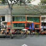 Siêu vị trí! góc 2 mặt tiền chợ lớn - quận 6! dt: 20 x 20m - hầm 6 tầng - hđt: 220 triệu. giá 63 tỷ
