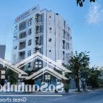 Bán toà căn hộ 2 mặt tiền duy nhất tại đà nẵng.dòng tiền ổn định 2 tỷ/năm.giá đất tăng cao sinh lời