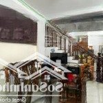 Nhà 1 trệt 2 lầu, kiên cố vị trí trung tâm, tiềm năng sinh lời cao!