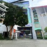Toà nhà mặt tiền, diện tích hơn 2,000m2 số 149 nguyễn đình chính, quận phú nhuận