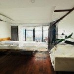 Cho thuê căn hộ full đồ mặt phố gần văn miếu- đống đa- ô tô đỗ cửa- ban công rộng- 10.5 triệu/th