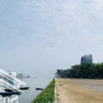 Bán nhà phố sơn trà 93m2 ngang 5m, 3 tầng, 4pn cách sông hàn 100m, đối diện công viên thoáng mát