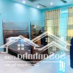Nhà mặt đường hoàng ngọc phách gốc dân xây