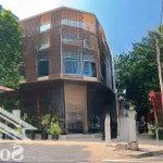 Bán tòa nhà mặt tiền trần hưng đạo - dt: 12 x 36m - cn: 450m2 - hầm + 4 tầng - giá bán: 90 tỷ tl