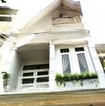 Nhà đẹp 3 tầng - diện tích 4x17m - giá chỉ 10,5 tỷ (có thương lượng)