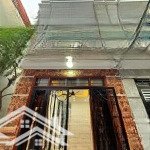 Nhà dân mới xây 5 tầng, ô tô qua nhà, thang máy nhập khẩu, gần chợ hà đông