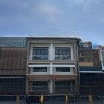 Bán nhà mặt phố nguyễn thị nhỏ, 34 tỷ, 137m2, 2 tầng, q11, hcm
