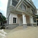 Bán biệt thự đơn lập nam viên phú mỹ hưng sang trọng và tiện nghi 77 tỷ
