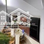 Bán nhà gia quất ô tô 7 chỗ đỗ cửa