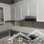 Cho thuê nhà 4 tầng gần mặt đường bồ đề, long biên