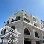 Bán căn góc, 2 mặt tiền, diện tích 152m2, mặt đường 20m, cửa hướng đông nam, tại dự án vaquarius