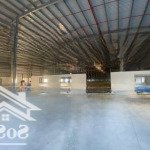 Cho thuê 2000m2 kho xưởng tại cụm công nghiệp thạch thất - quốc oai - hà nội. giá thuê 70 nghìn/m2