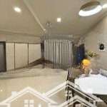 Cho thuê căn hộ 125m2, 3 ngủ, full đồ tầng 12 tại starlake tây hồ tây - lh: 0919631187