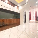 Bán nhà phương canh, dt 35m2 x 5 tầng (6 phòng ngủ)