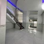 Bán gấp nhà đông hòa, 87m2 ( 6x14) 1 trệt 1 lầu, giá chỉ 3,9 ty, thông 2 đầu, sổ riêng.