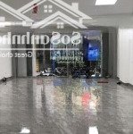 Cho thuê siêu phẩm nhà mặt phố huỳnh thúc kháng dt: 120m2 mt: 5m giá thuê 30tr/tháng kd đỉnh