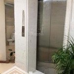 Cho thuê nhà mặt phố kim ngưu - nhà mới - dt 70m2 x 7 tầng - mt 5m - có thang máy - kd sạch sẽ