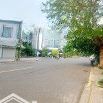 Bán đất tặng nhà chính hữu-vị trí vip nhất trục này - ngay sát lô góc với đ.10m5 - 123m2 ngang 9m5