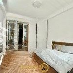 Cho thuê căn hộ full nội thất + bancon 45m2 giá rẻ tại quận 1 - gần hồ con rùa