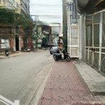 Cho thuê văn phòng tại hoàng quốc việt, 22 triệu, 140m2, đẹp, nhiều tiện ích. hot