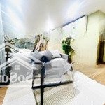 Chính chủ bán căn góc vuông vắn. 91m2. 3pn-2vs. tầng cao, full nội thất. view triệu đô.