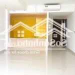 Studio 40m2 nhà trống có bếp 9,5tr vào liền - căn duy nhất-0935006110