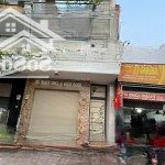 Bán nhà chính chủ ngay mặt tiền chợ bình chánh 5x20 đang cho thuê 15tr kẹt tiền nên bán nhanh 953tr