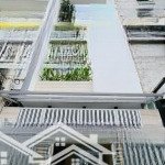 Bán nhà giá 4 tỷ 700 đường tô hiến thành p15 quận 10. dt 74m2 cách lý thường kiệt 70m sổ riêng