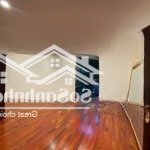 Cho thuê 3 toà nhà trịnh văn bô 120m2x6t, thang máy, vỉa hè rộng