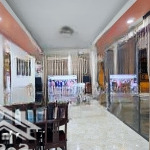 Bán nhà phân lô phố tư đình long biên ô tô