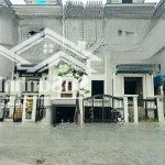 Biệt thự đơn lập ngoại giao đoàn, hoàn thiện thô, dt 210m2, mt 12m, giá 53 tỷ.