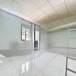 Cho thuê phòng chưa qua sử dụng cửa sổ trời sau công viên phần mềm đường tô ký - quận 12