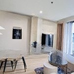 Chính chủ cần bán gấp căn hộ 2pn 1wc đầy đủ nội thất luxury mới đẹp sang trọng giá bao rẻ vin ocp