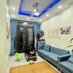 Bán nhà phố phùng chí kiên