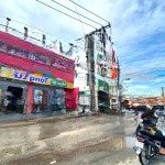 Cần bán 2 lô liền kề kdc tân đức 10 x 25 (250m2) trục chính giá 4 tỷ 1 bao công chứng lh 0908606791