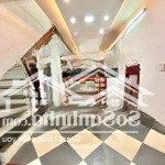 Bán nhà 5 tầng x 34,4m lô góc ,3 mặt thoáng ngô gia tự - ô tô đỗ trước cửa