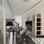 Bán nhanh nhà đông la , sát kdt đô nghĩa , lô góc , ô tô đỗ cửa . dt 45m, 5 tầng 6 ngủ nhỉnh 5 tỷ