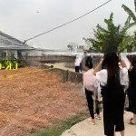 Full thổ cư - hai mặt tiền - bên cạnh trường học - đất vuông vắn!!