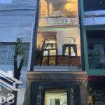 Nhà 1 trệt 2 lầu. đường nhựa 12m. khu nhà phố hiện đại. thương lượng chính chủ