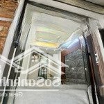 Nhà mới ba đình, thang máy, ô tô tránh, vị trí quá đẹp về ở luôn