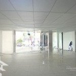 Chủ xuất ngoại cần bán gấp tòa nhà văn phòng, trần quang diệu, 240m 110 tỷ