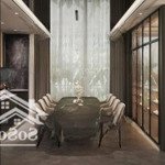 Căn nhà mp 5 tầng, dt 110m, có thang máy và view đẹp, hiện đang cho thuê gần 100 triệu/tháng.