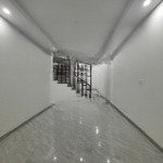 Cho thuê nhà mp nguyễn khang, cầu giấy 16tr