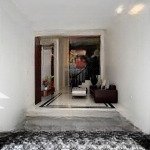 Cho thuê nhà nc hồng tiến - bồ đề, gara ô tô, full nội thất 18 tr/ th