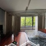 Nhà nguyên căn 5x21m, hầm + 5 tầng. nhà có 4pn, có bếp, máy lạnh, hầm xe. giá chỉ 28 triệu