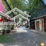 Nhà đẹp 3 tầng, hẻm nhựa 8m đường nhất chi mai, gần c12 - ga t3 tân sơn nhất. đầu tư bđs sinh lời