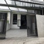 Nhà 3 tầng 98m2, full nội thất, ngõ rộng, có sân để ô tô, tiện ra quốc lộ 6 yên nghĩa, giá 4.4 tỷ
