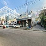 Bán căn góc cấp 4 (10x25m), mặt tiền đường thanh niên, p. tân bình